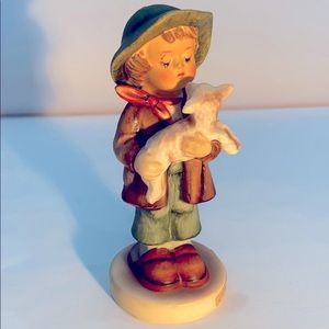 Porcelain figurine by Hummel